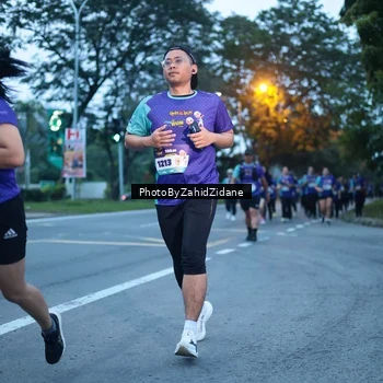 Runner Photo 8233249