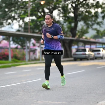 Runner Photo 8233250