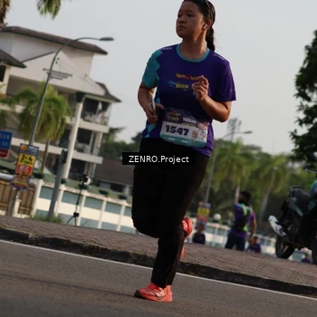 Runner Photo 8233251