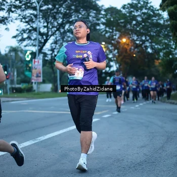 Runner Photo 8233252