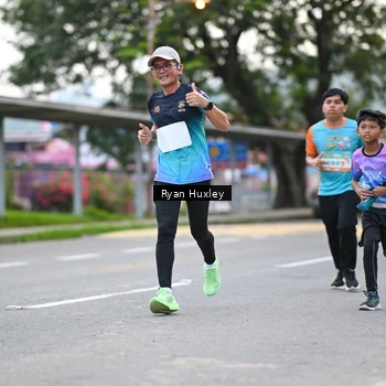 Runner Photo 8233256