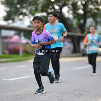 Runner Photo 8233258