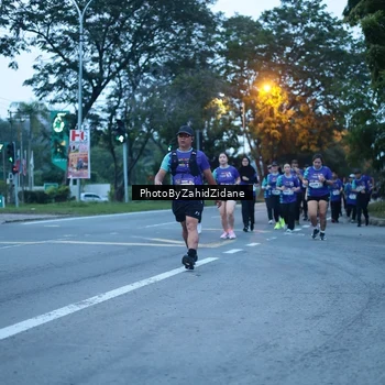 Runner Photo 8233274
