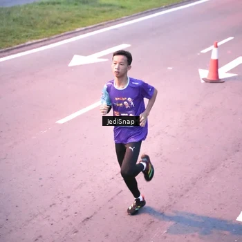 Runner Photo 8233280