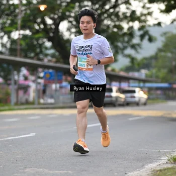 Runner Photo 8233295