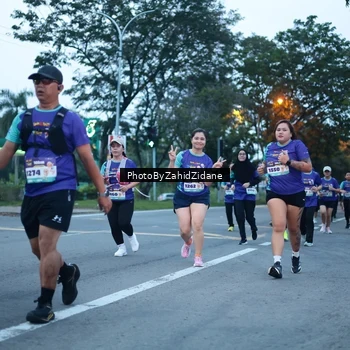 Runner Photo 8233299