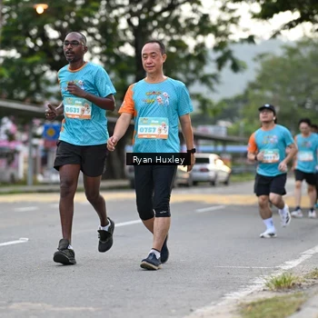 Runner Photo 8233317
