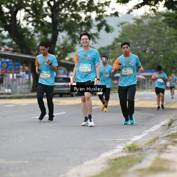 Runner Photo 8233324