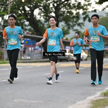 Runner Photo 8233325