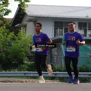 Runner Photo 8233327
