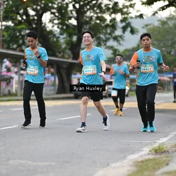 Runner Photo 8233328