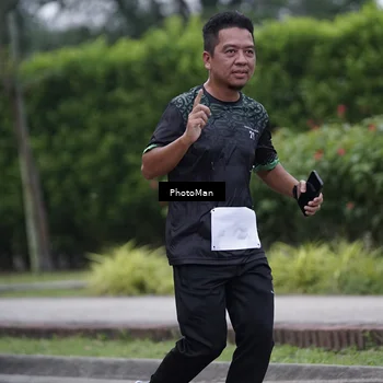 Runner Photo 8233345