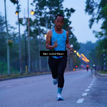 Runner Photo 8233350