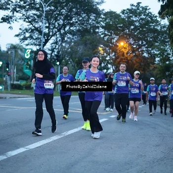 Runner Photo 8233397