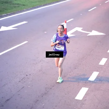 Runner Photo 8233438