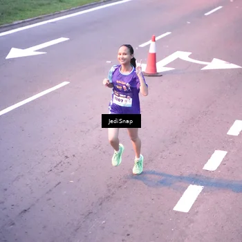 Runner Photo 8233454