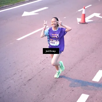 Runner Photo 8233482