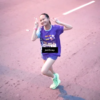 Runner Photo 8233502