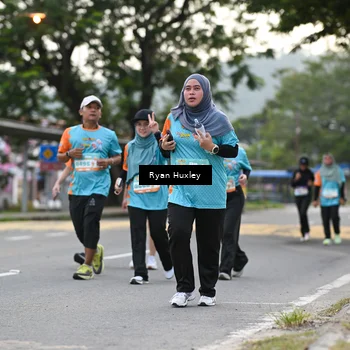 Runner Photo 8233542