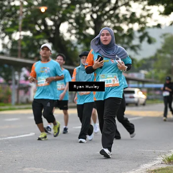 Runner Photo 8233545