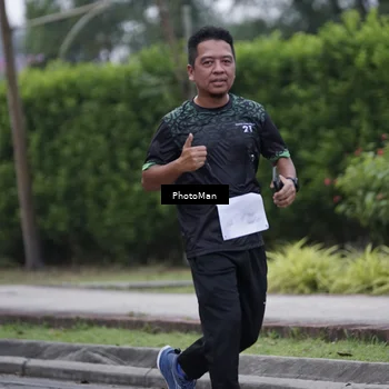 Runner Photo 8233549