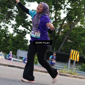 Runner Photo 8233572
