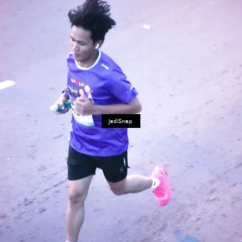 Runner Photo 8233631