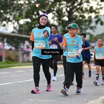 Runner Photo 8233674