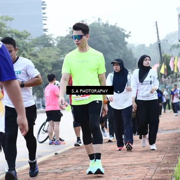 Runner Photo 8233690