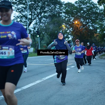 Runner Photo 8233733