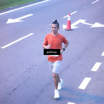 Runner Photo 8233748