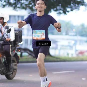 Runner Photo 8233841