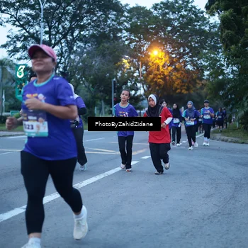 Runner Photo 8233850