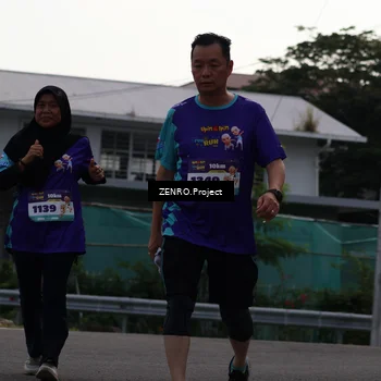 Runner Photo 8233857