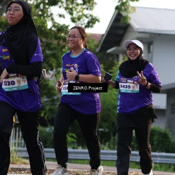 Runner Photo 8233910