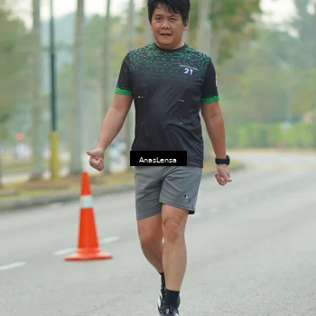 Runner Photo 8233940