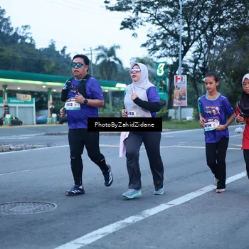 Runner Photo 8233943