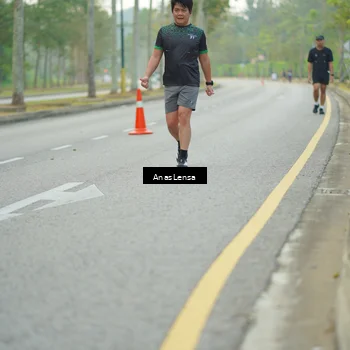 Runner Photo 8233944