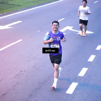 Runner Photo 8233981