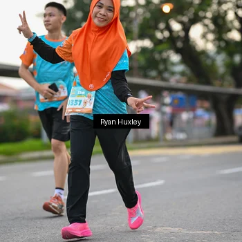 Runner Photo 8233984