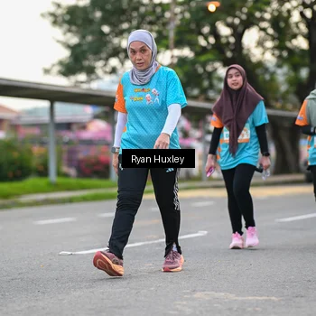 Runner Photo 8233996