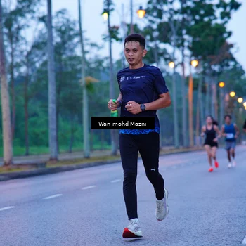 Runner Photo 8234008