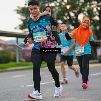 Runner Photo 8234014