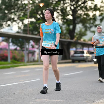 Runner Photo 8234021