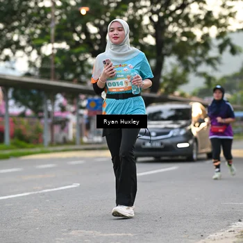 Runner Photo 8234028