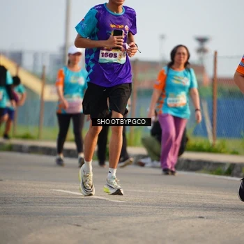 Runner Photo 8234069