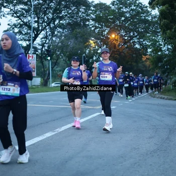 Runner Photo 8234070