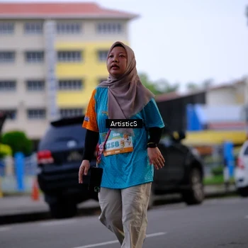 Runner Photo 8234076