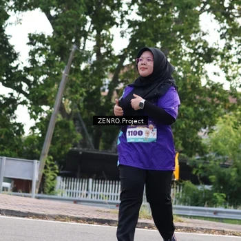 Runner Photo 8234084