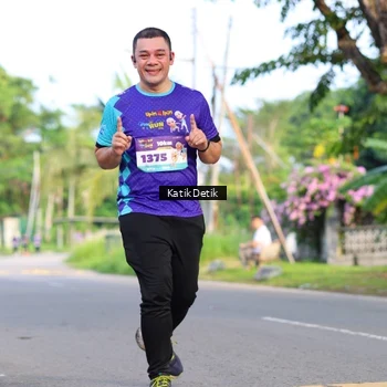 Runner Photo 8234085